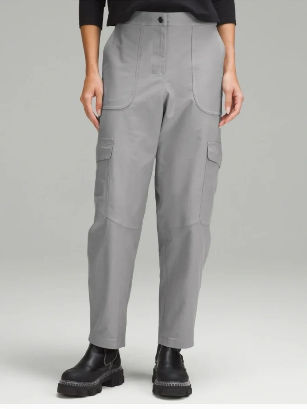 Lululemon Light Utilitech Cargo Pocket High-Rise Pant - blueish grey size 25 EUC